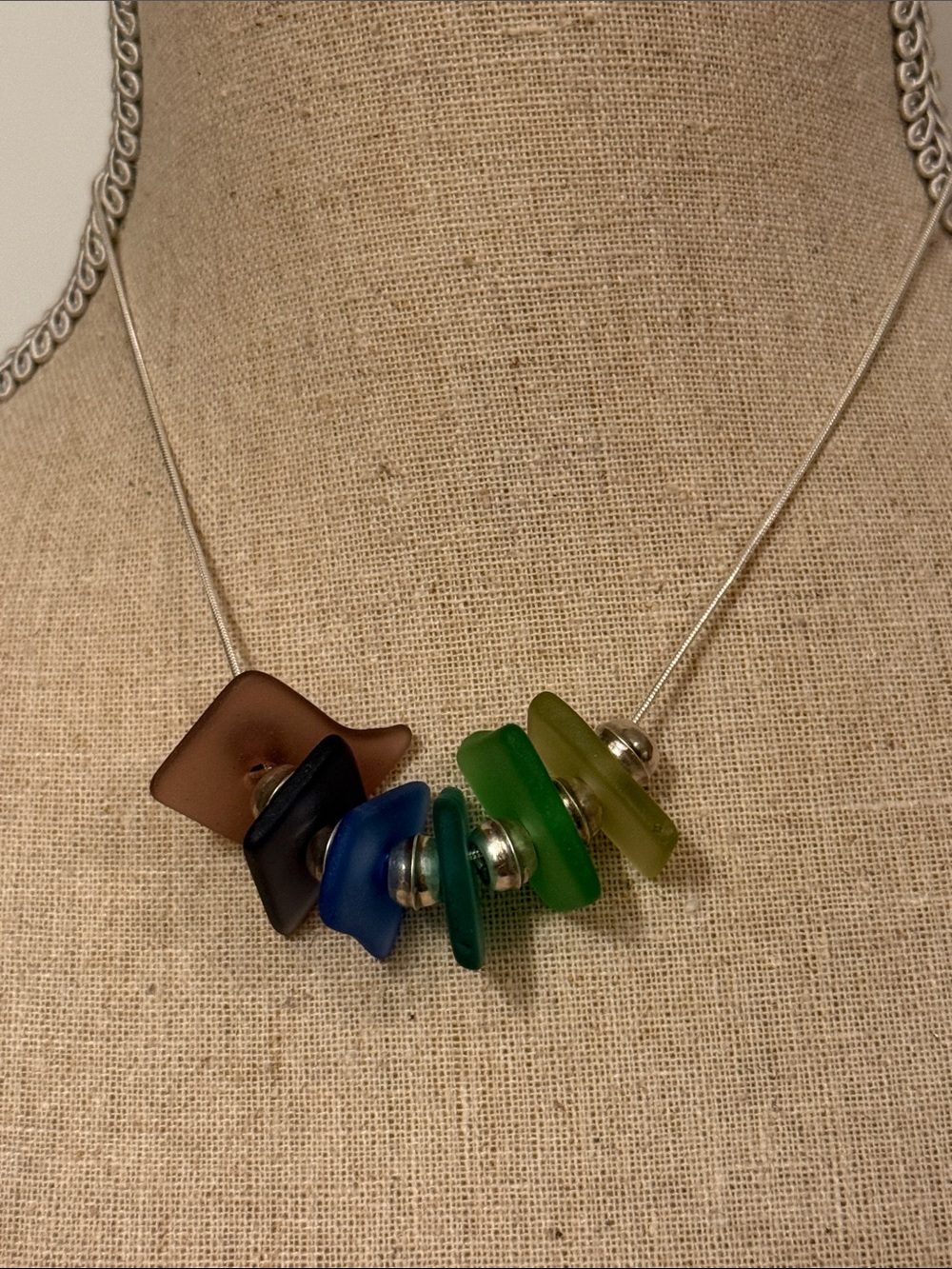 NECKLACE STERLING SILVER 925 CHAIN 16ā INDIA 6 PIECES BLUE BEACH GLASS PENDANTS